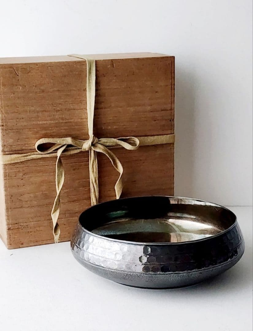 純銀　鉢　贈り銘入　菓子鉢 重さ377.1g