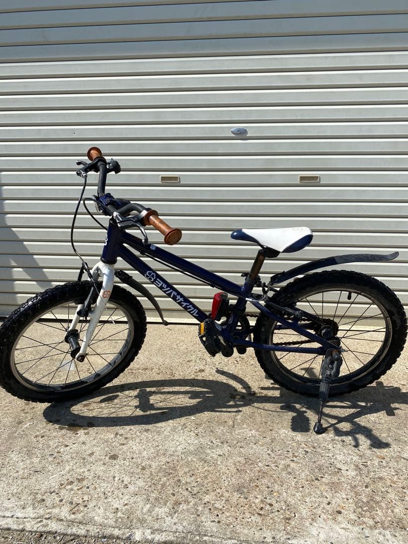 ヨツバサイクル　18インチ　キャプテンネイビー