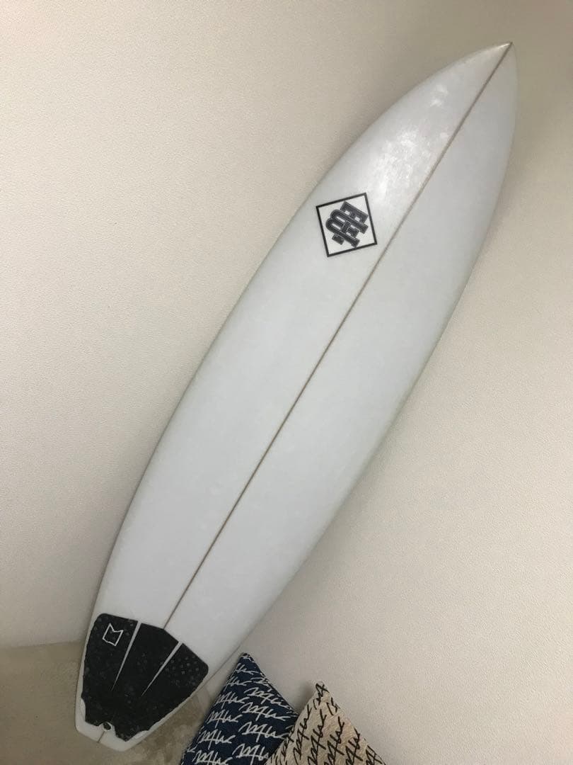 湘南引き取り　TMサーフボード　6.6 ミッドレングス　ファンボード