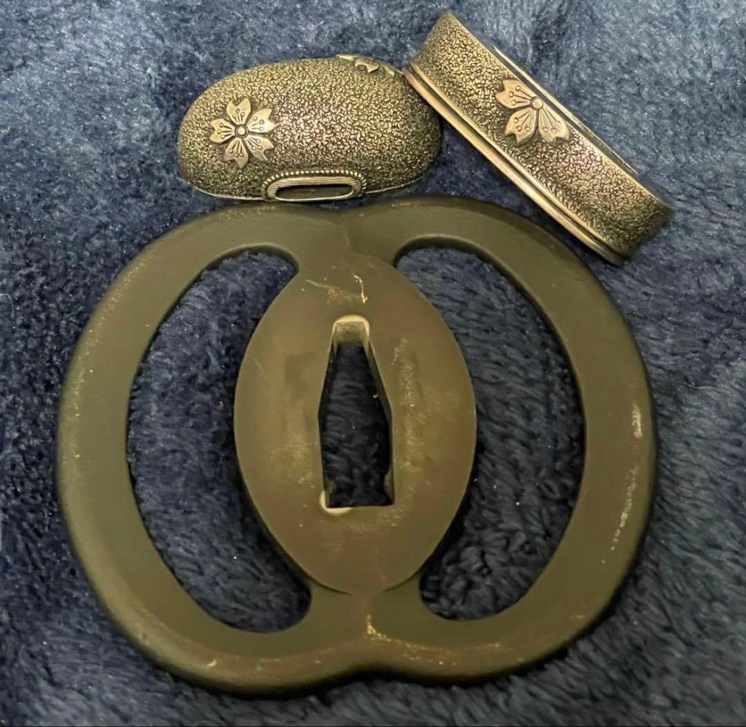 鍔 海鼠 宮本武蔵　逆刃刀 桜・縁頭・銀古美 装飾セット