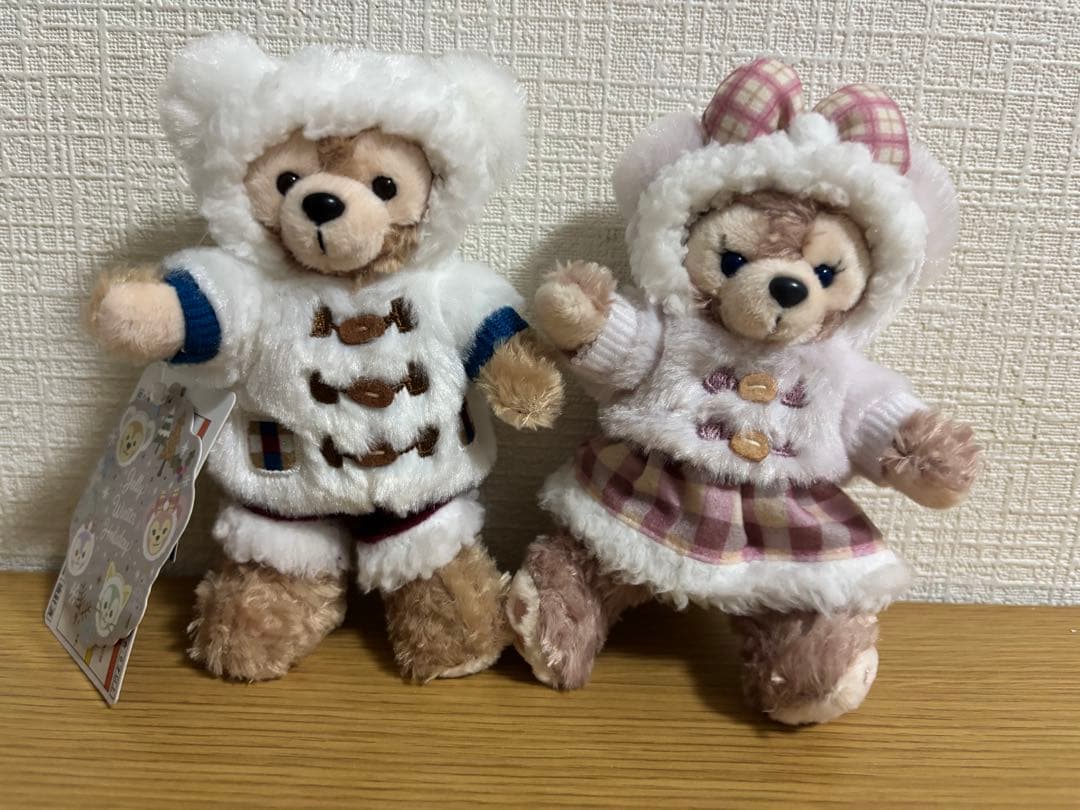 ウィンターホリデー ぬいぐるみバッジ 2019 ダッフィー シェリーメイ　#1