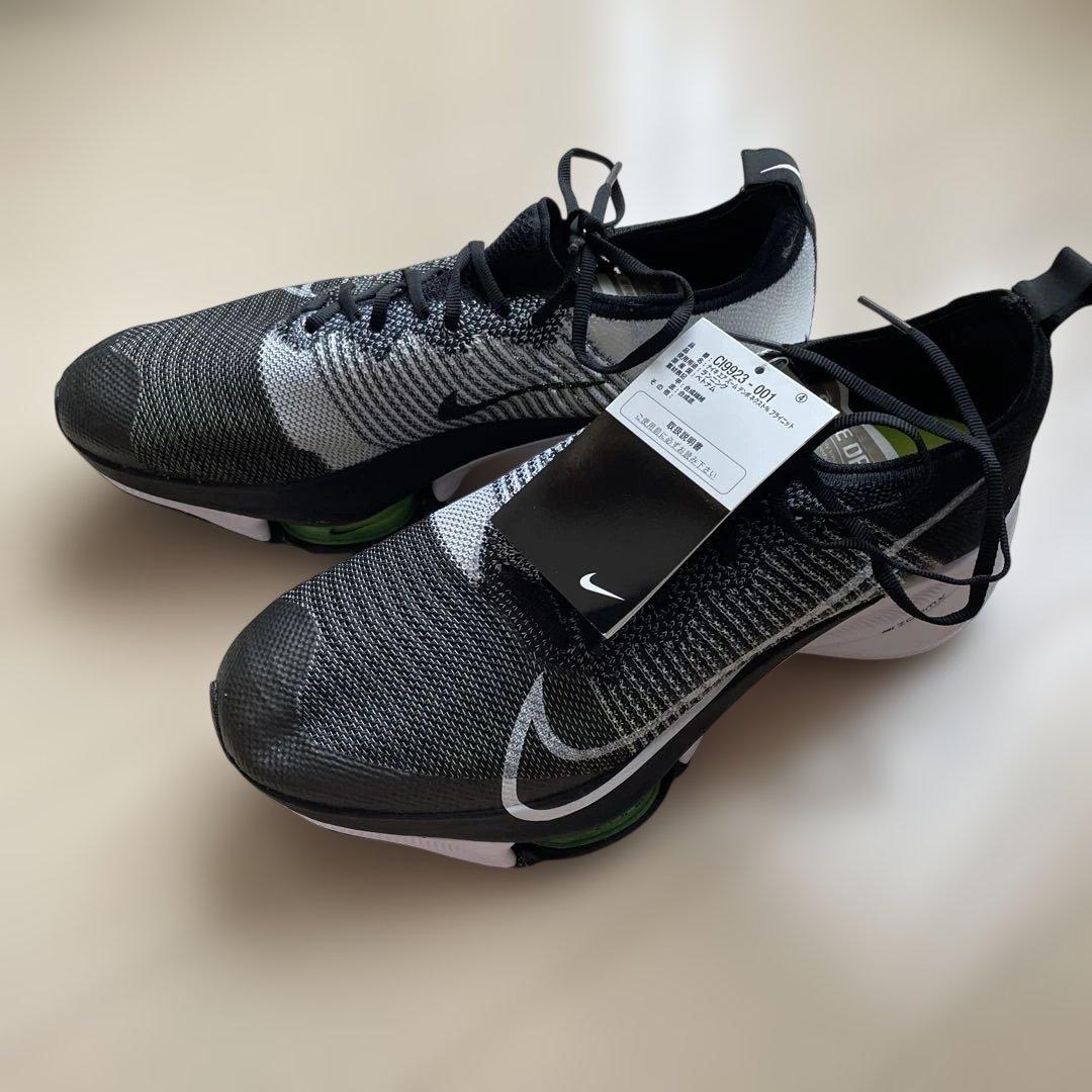 Nike AIR ZOOM TEMPO NEXT % 27.0 新品未使用！