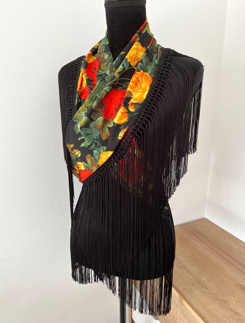 フラメンコ マントンシージョ ブラック花柄　ブラックフレコ