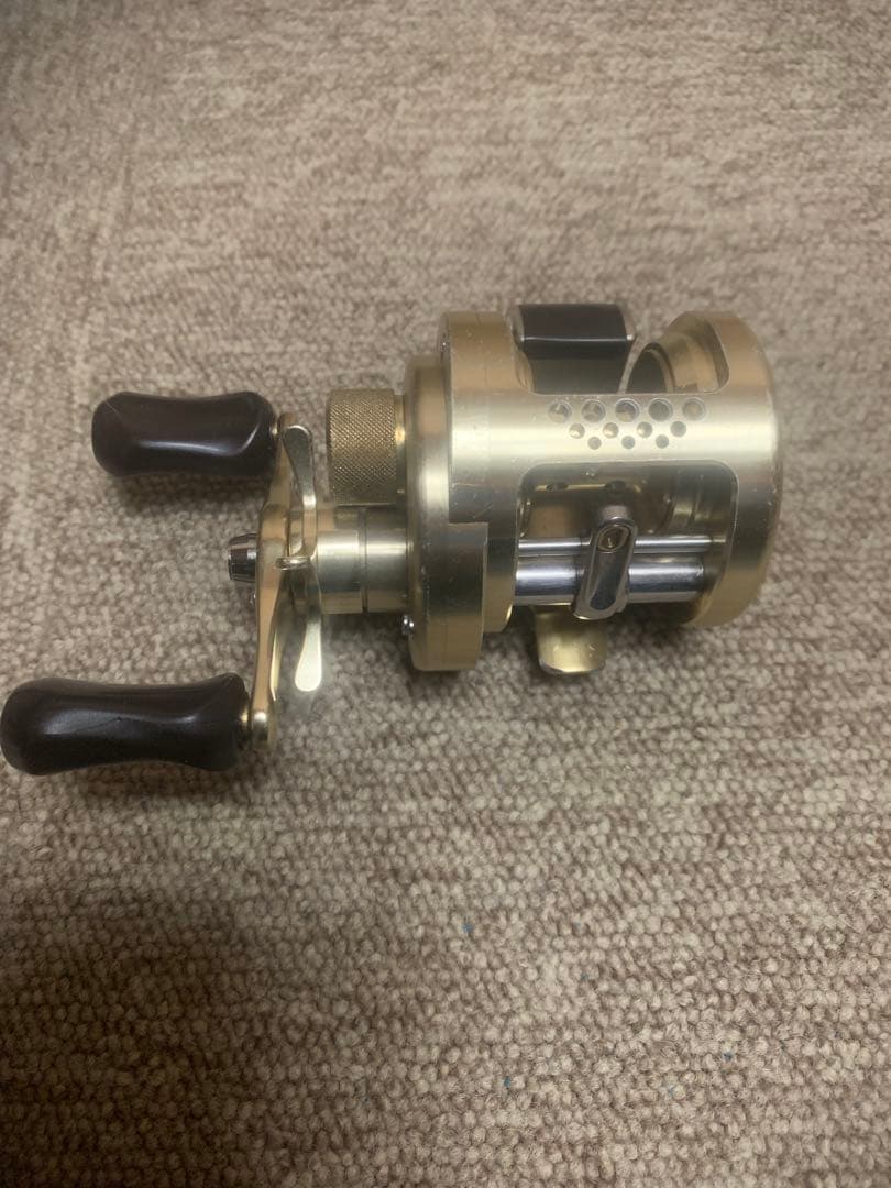 シマノ　カルカッタ　コンクエスト100