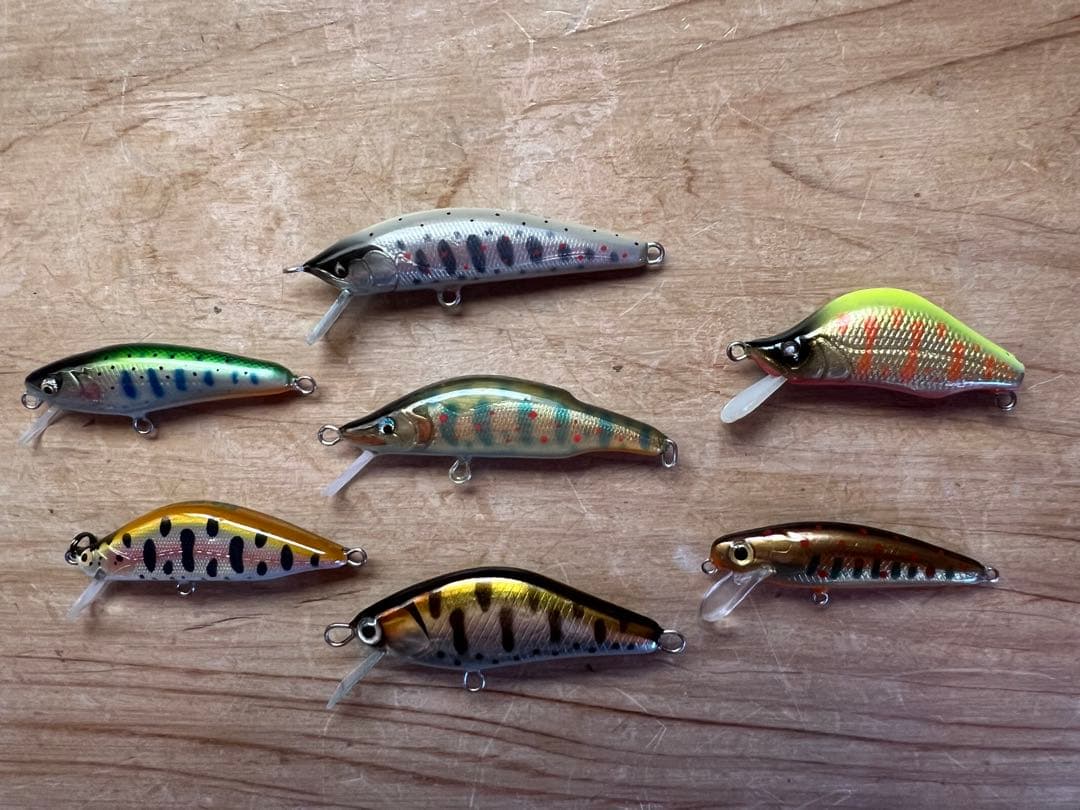 渓流ミノー　ハンドメイドルアー7個セット