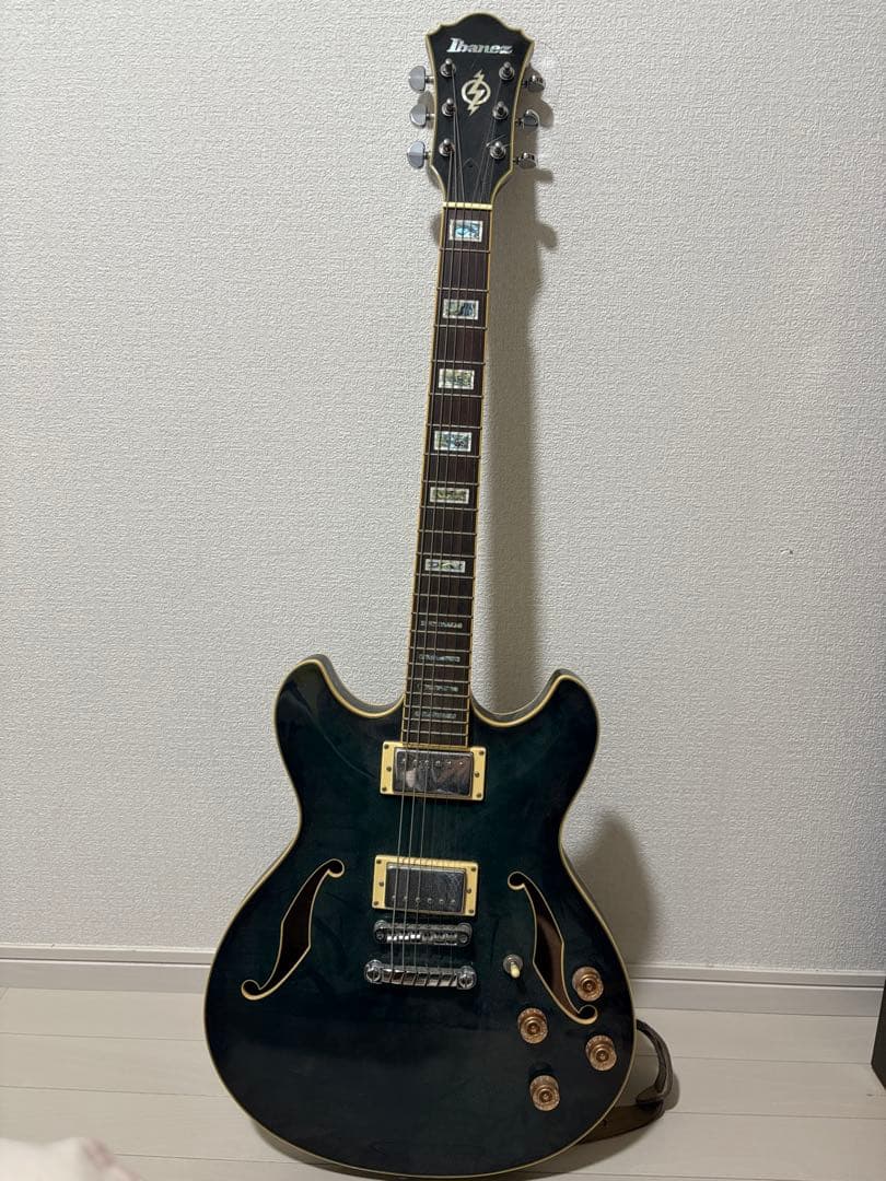 Ibanez エレキギター ブラック　ブルー　ギター