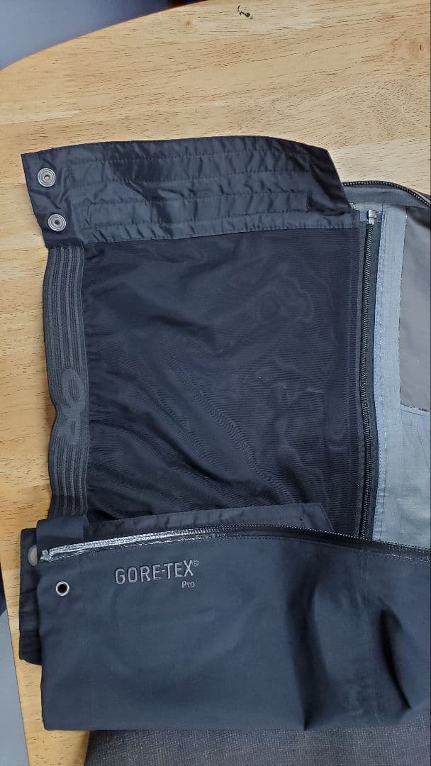 新古 アウトドアリサーチ ゴアテックス スキーウェア フーリオパンツ Furio