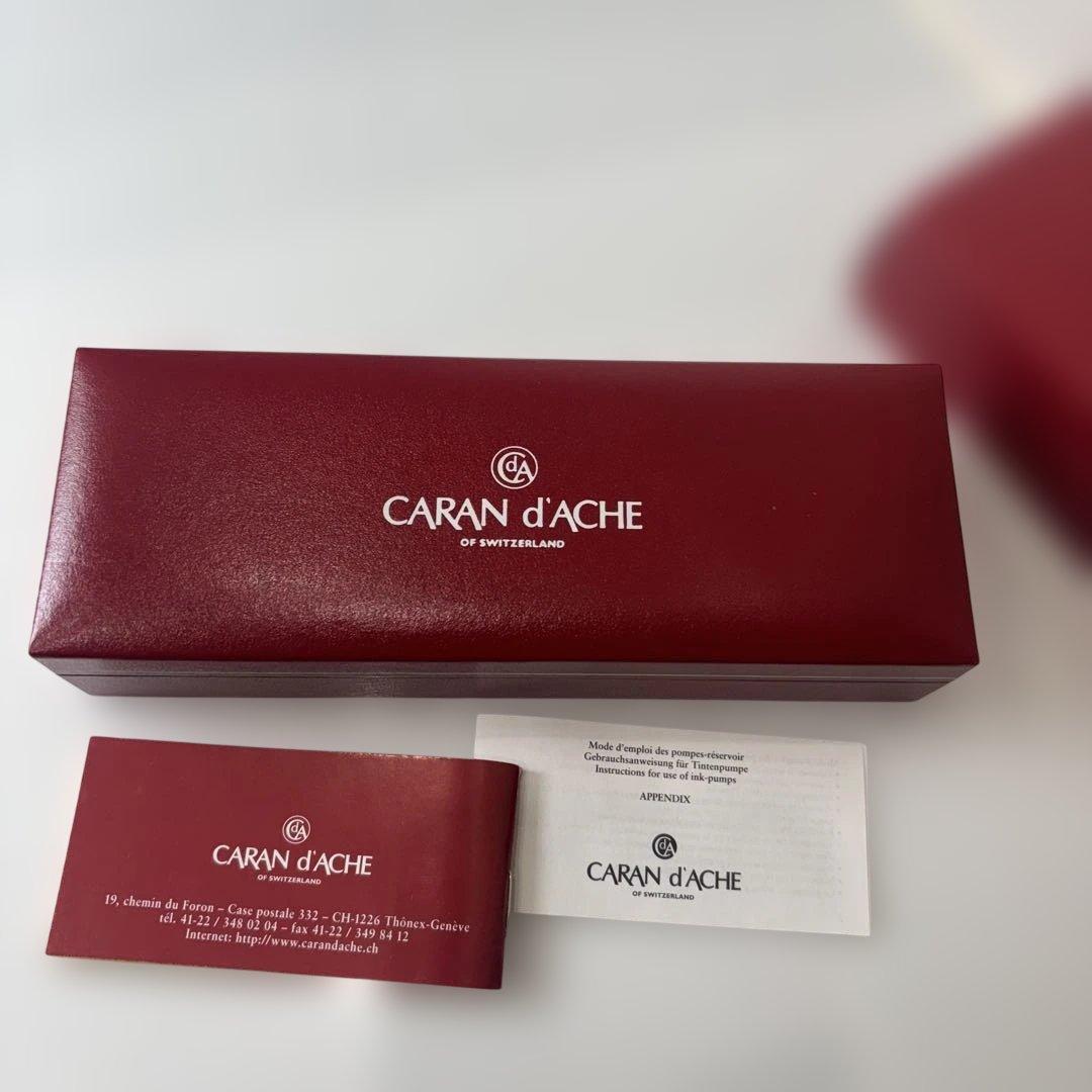 匿名発送カランダッシュ エクリドール シェブロン ノック式 ゴールドカラー美品