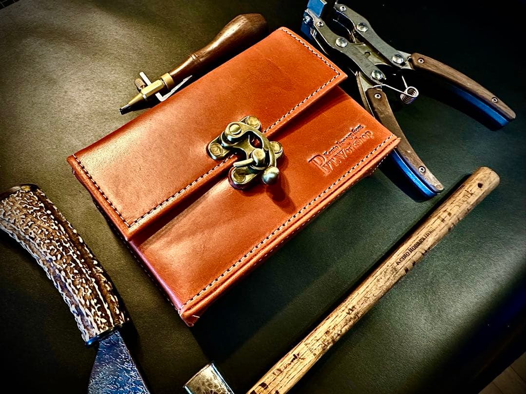 在庫入れ替えSALE！Pvt.Workshop 極　本革　デッキケース