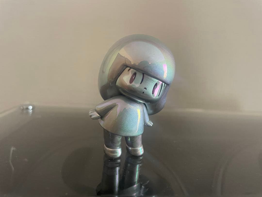 マムアン フィギュア　シルバー　オーロラ