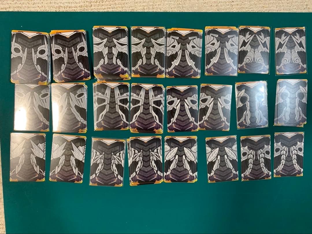 画面ライダーガッチャード　ライドケミートレカセット　カード100枚以上