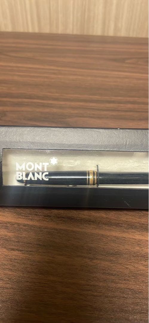 MONT BLANC 黒 万年筆 専用ケース付き