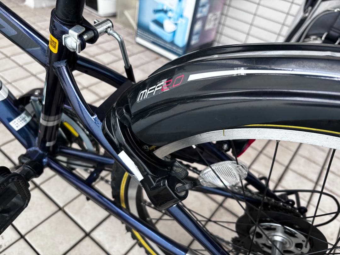 【ブジン:直接取引のみ】ブリジストン クロスファイヤー　22インチ