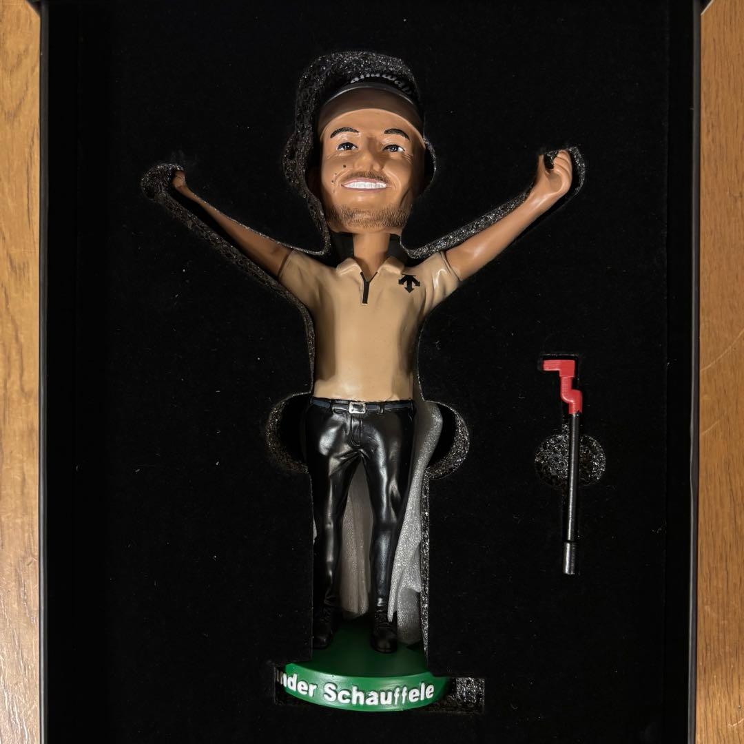 Xander Schauffele フィギュア　非売品