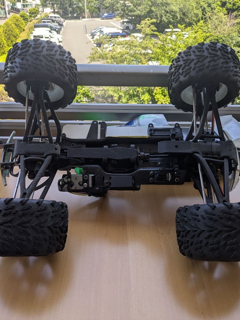 トラクサスレボ　電動仕様変更ラジコン