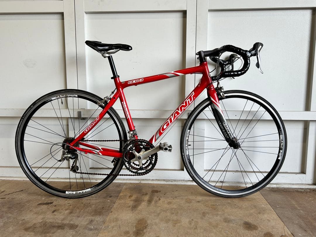 GIANT ロードバイク SHIMANO 24段変速 ブレーキ 105