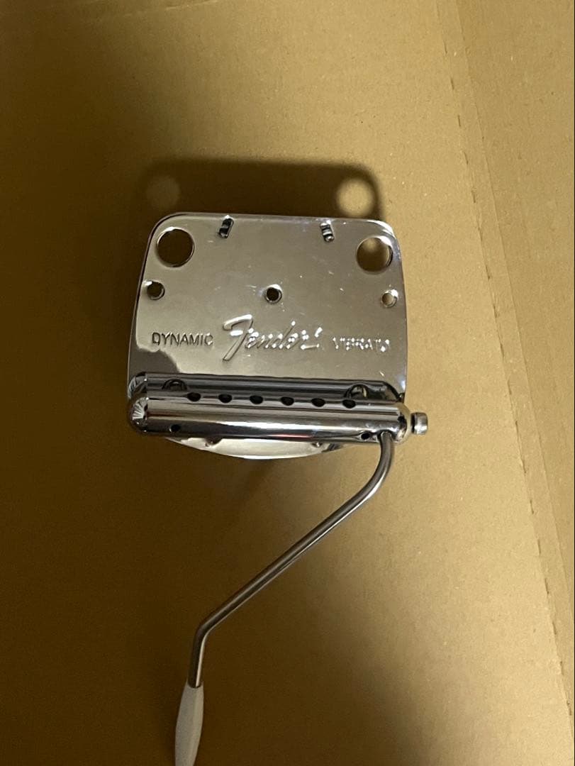 Fender Mustang Tremolo インチサイズ