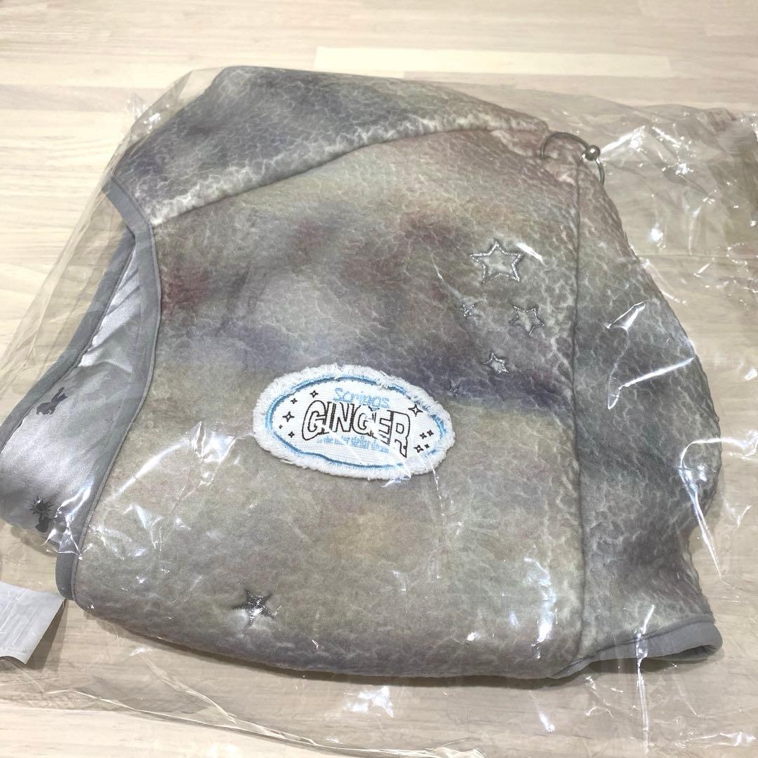 ずとまよ　Ginger Strings Boa Hoodie