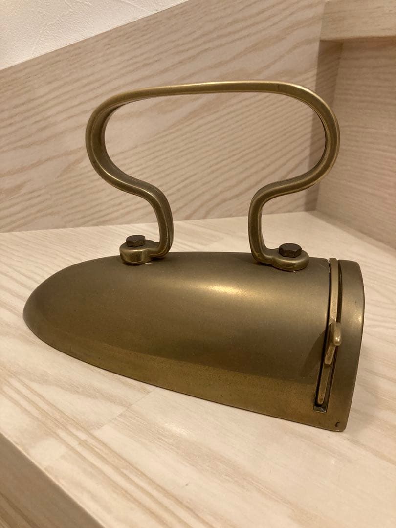 ブラス製　ヴィンテージアンティーク　銃弾型置物