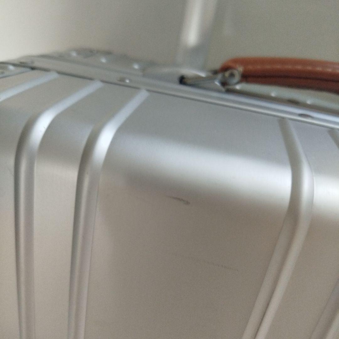 イノベーター innovator スーツケース（アルミキャリー）36L　51cm