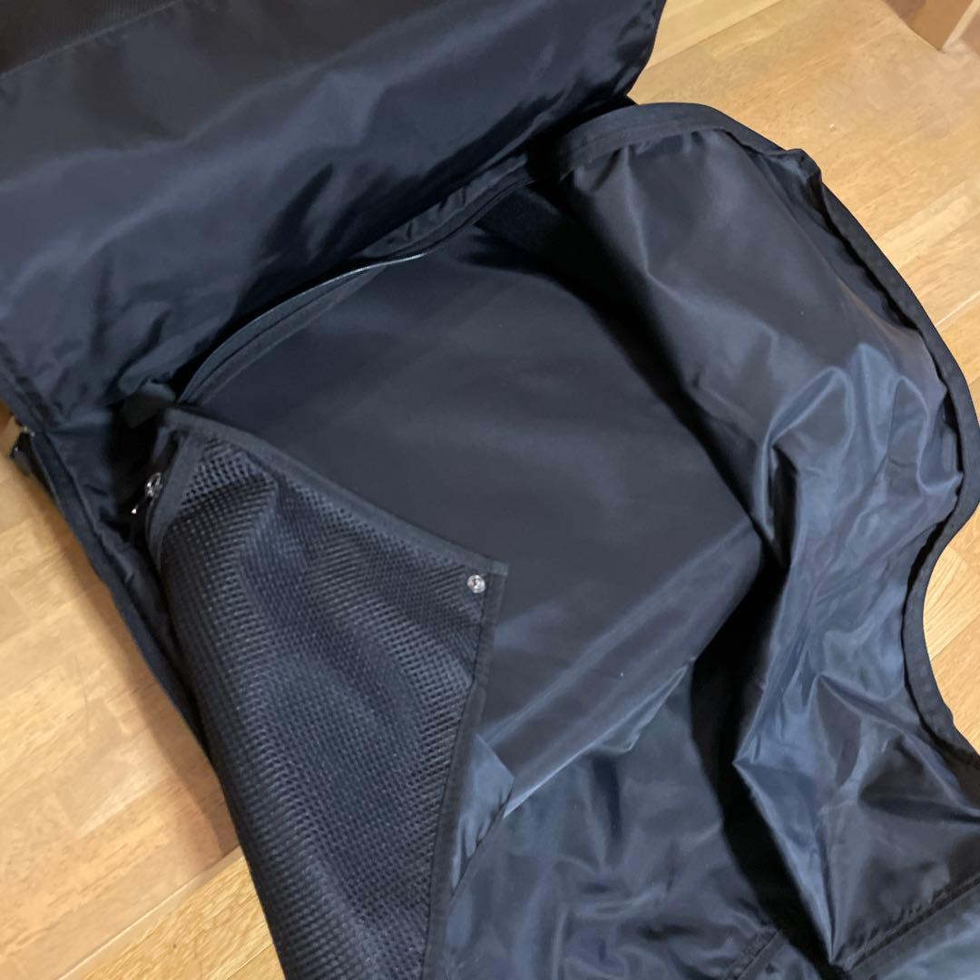 ANA デザイン　ガーメントバッグ　ブラック 未使用　美品　ナイロン