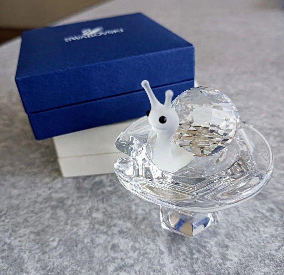 【SWAROVSKI スワロフスキー】葉っぱの上のかたつむり☘ 置物 インテリア