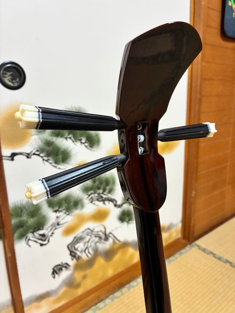 沖縄三線！黒木！上質黒檀！真壁型 ！本蛇皮　本張り【一枚張り】