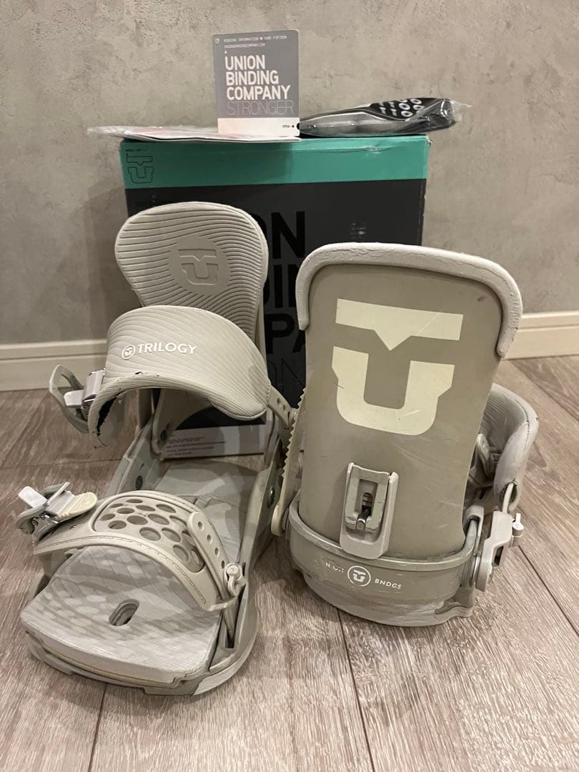 ユニオン　トリロジー　UNION TRILOGY M GREY 箱・説明書付