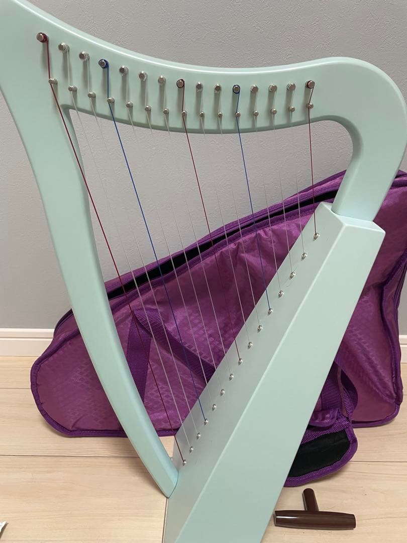 ハープ　15弦　中古　薄いミントグリーン色