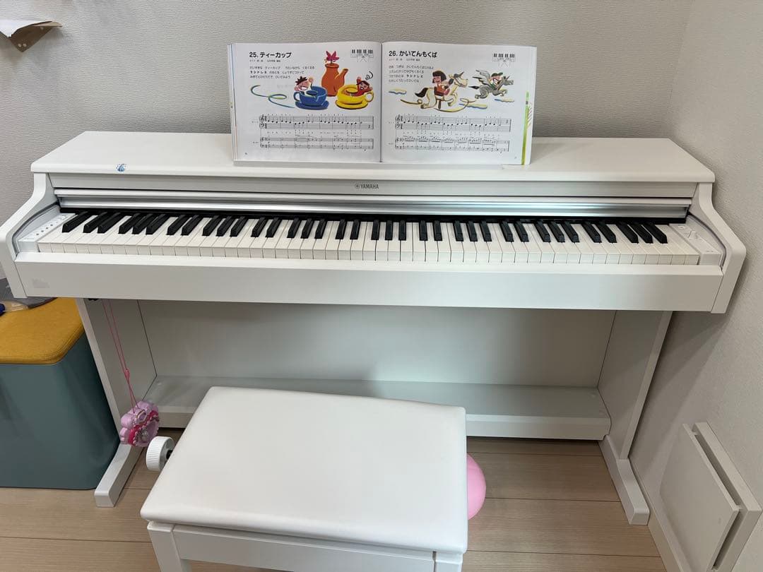 Yamaha ホワイトデジタルピアノ 88鍵 椅子付き