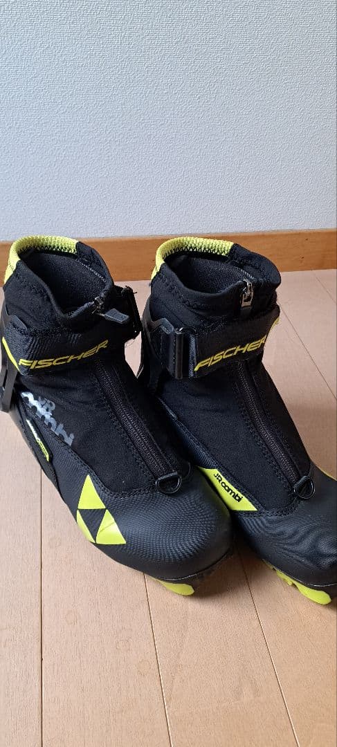 クロスカントリーブーツ　23.5 FISCHER