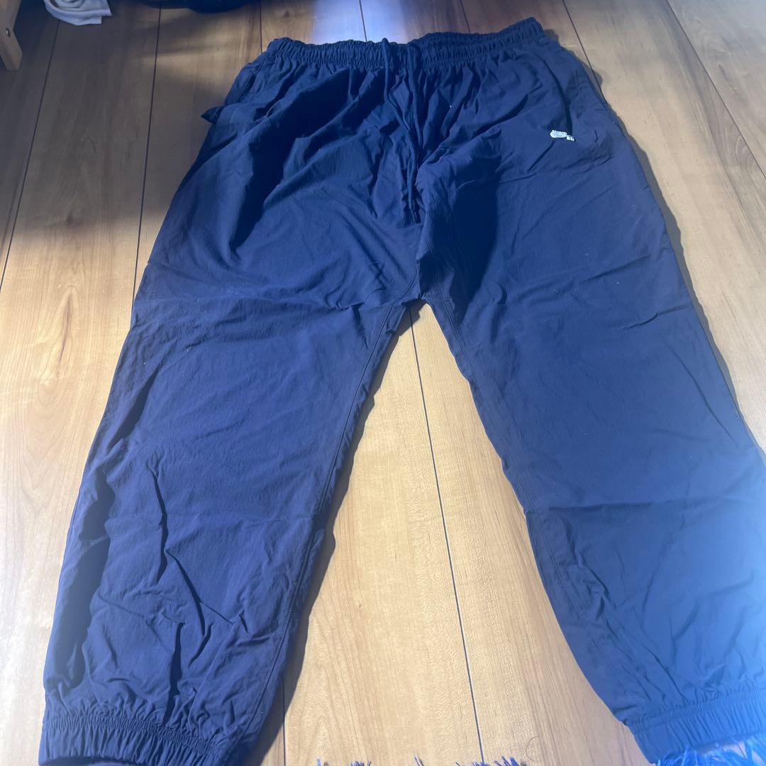 NIKESB トラックナイロンパンツ
