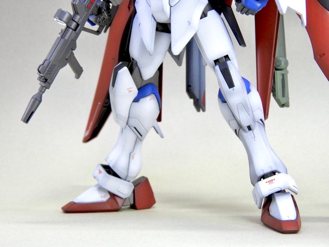 HG デスティニーガンダム 全塗装 / ガンプラ 完成品