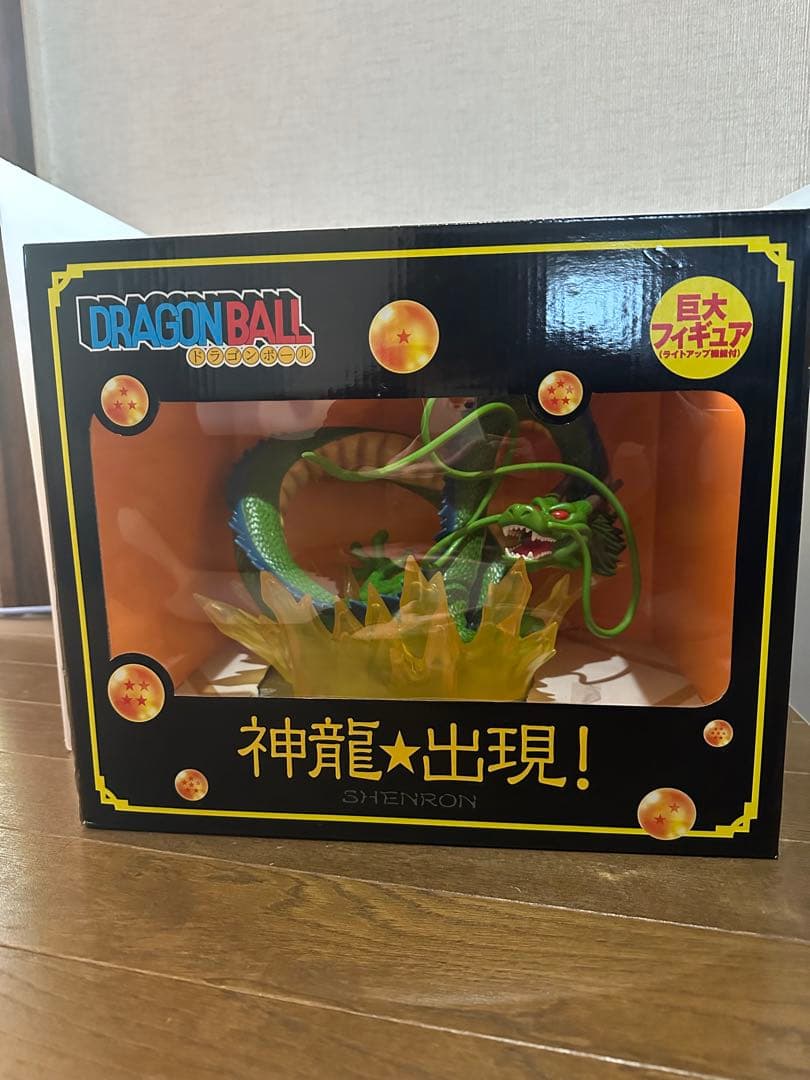神龍★出現　巨大フィギュア