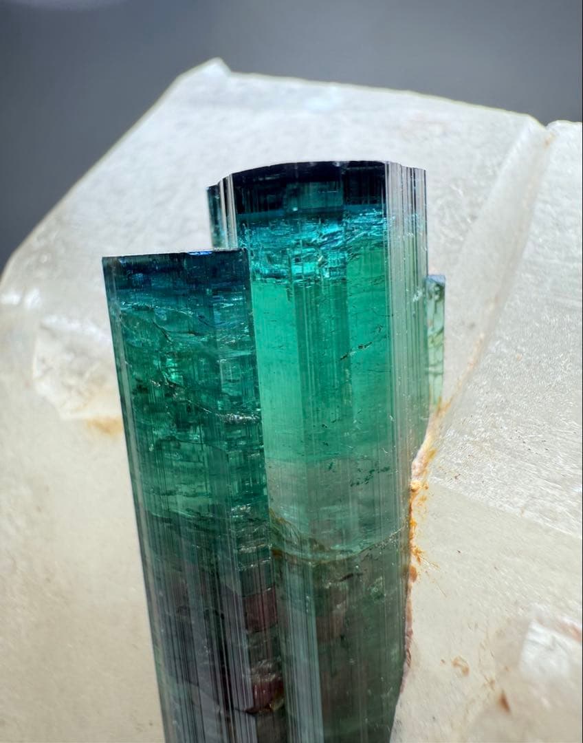 トルマリン　鉱物標本