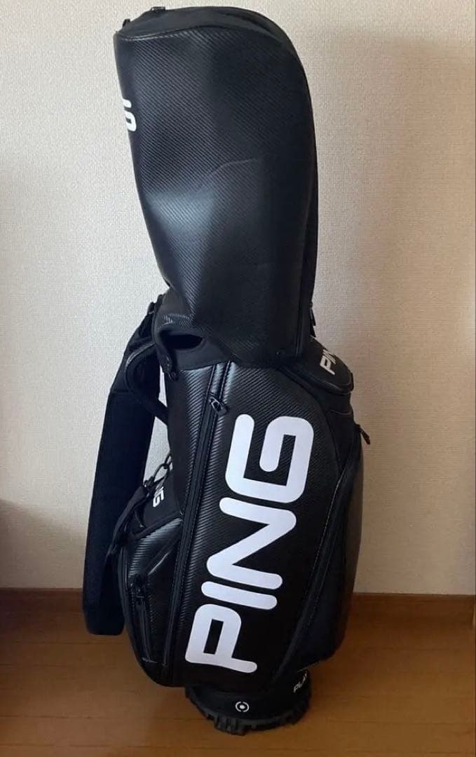 未使用品　PING ツアーライトキャディバッグ　ブラックです