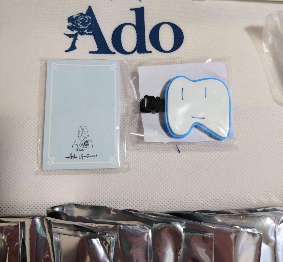 Ado モナリザの横顔 グッズ アクキ ペンライト 缶バッジ 秘密基地 たくさん