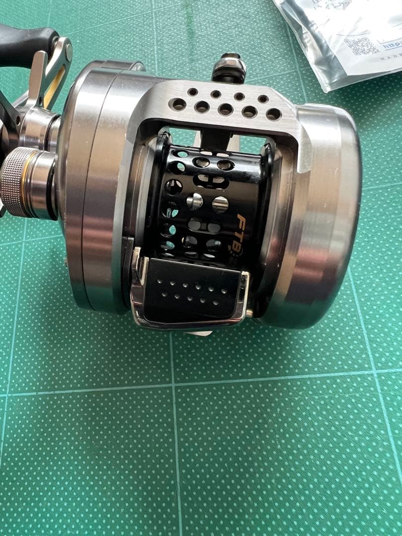 リール SHIMANO CALCUTTA CONQUEST BFS HG LEFT