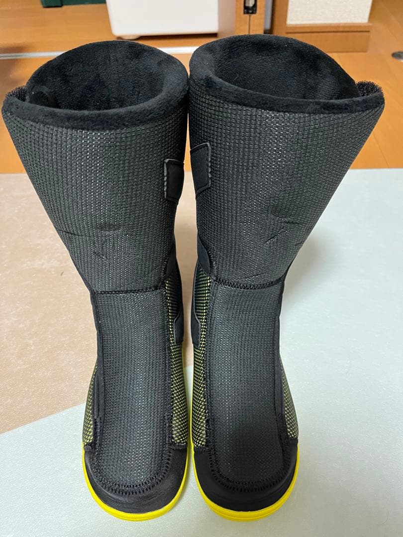 25-26 YONEX ECLIPSION BOA 24.5 インナーのみ