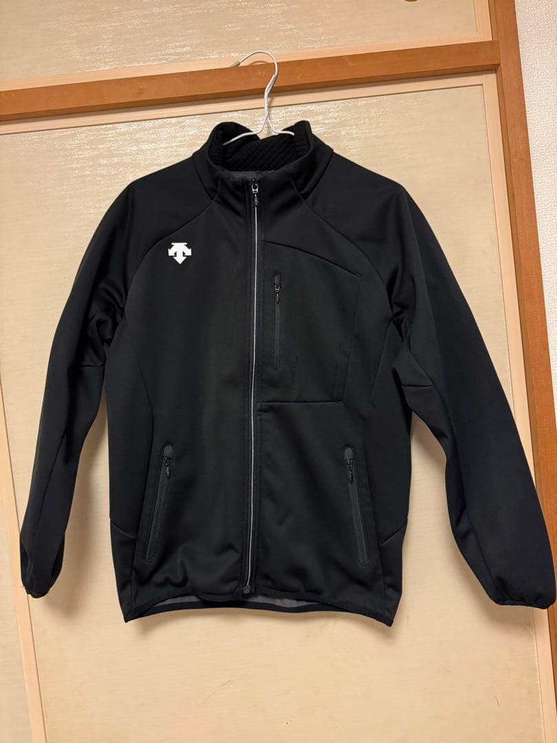 デサント　ミドルレイヤー　160 (値引き交渉可能)