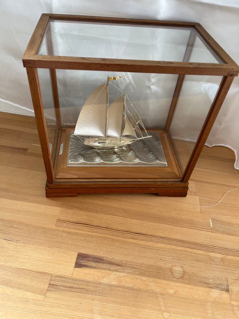 銀属製帆船模型 ガラスケース付き