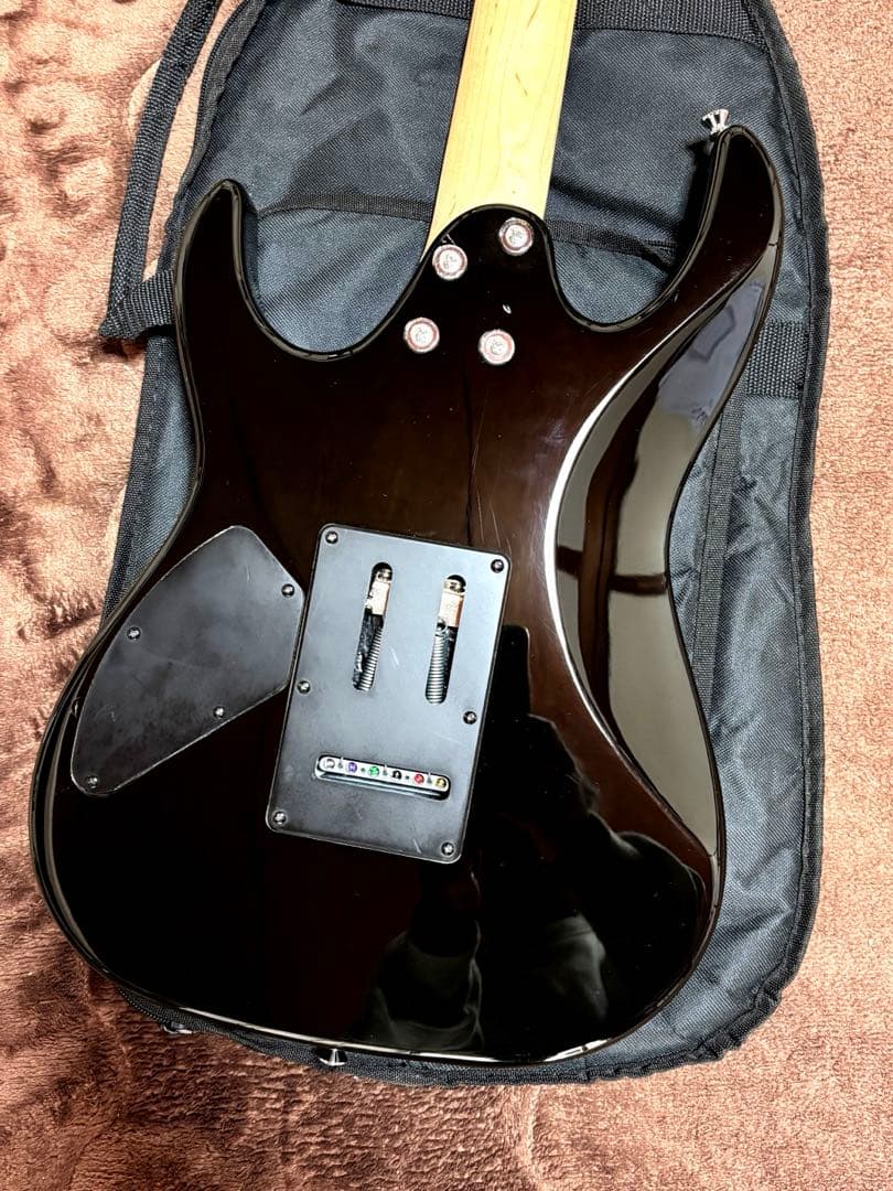 美品メンテナンス済み！　Ibanez GIO GRX70QA-TKS