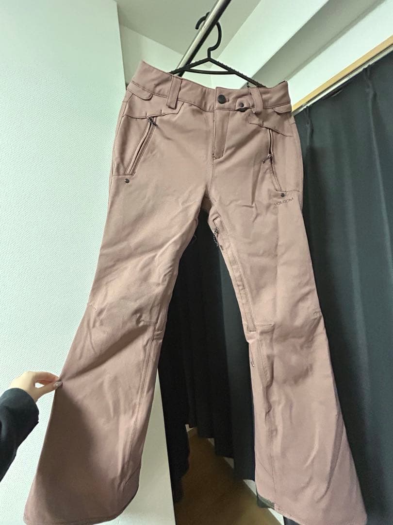 VOLCOM スノーパンツ　Sサイズ