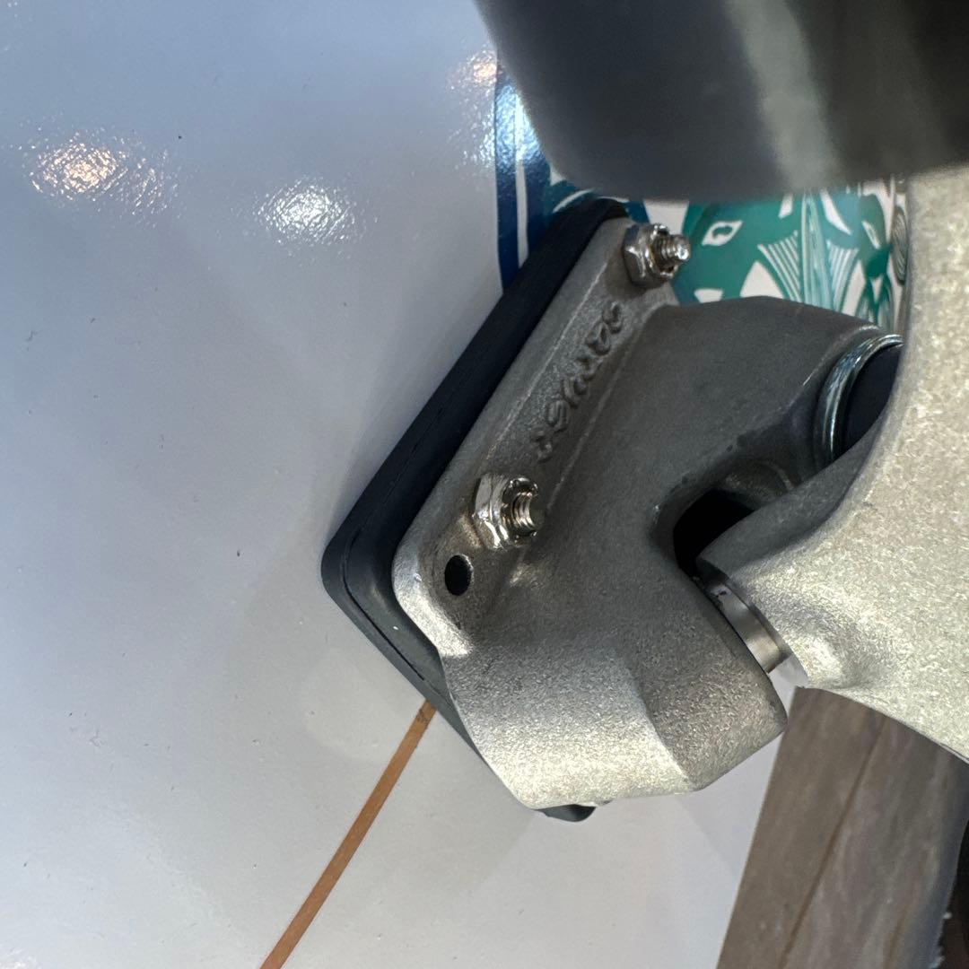 Carver カーバー サーフスケートヤゴ スキニー ゴート