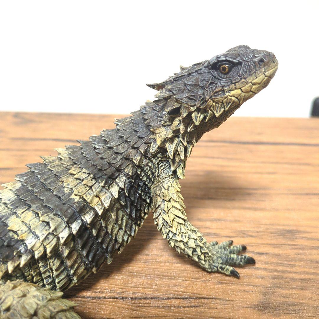 蟹蟲修造　オオヨロイトカゲ　フィギュア