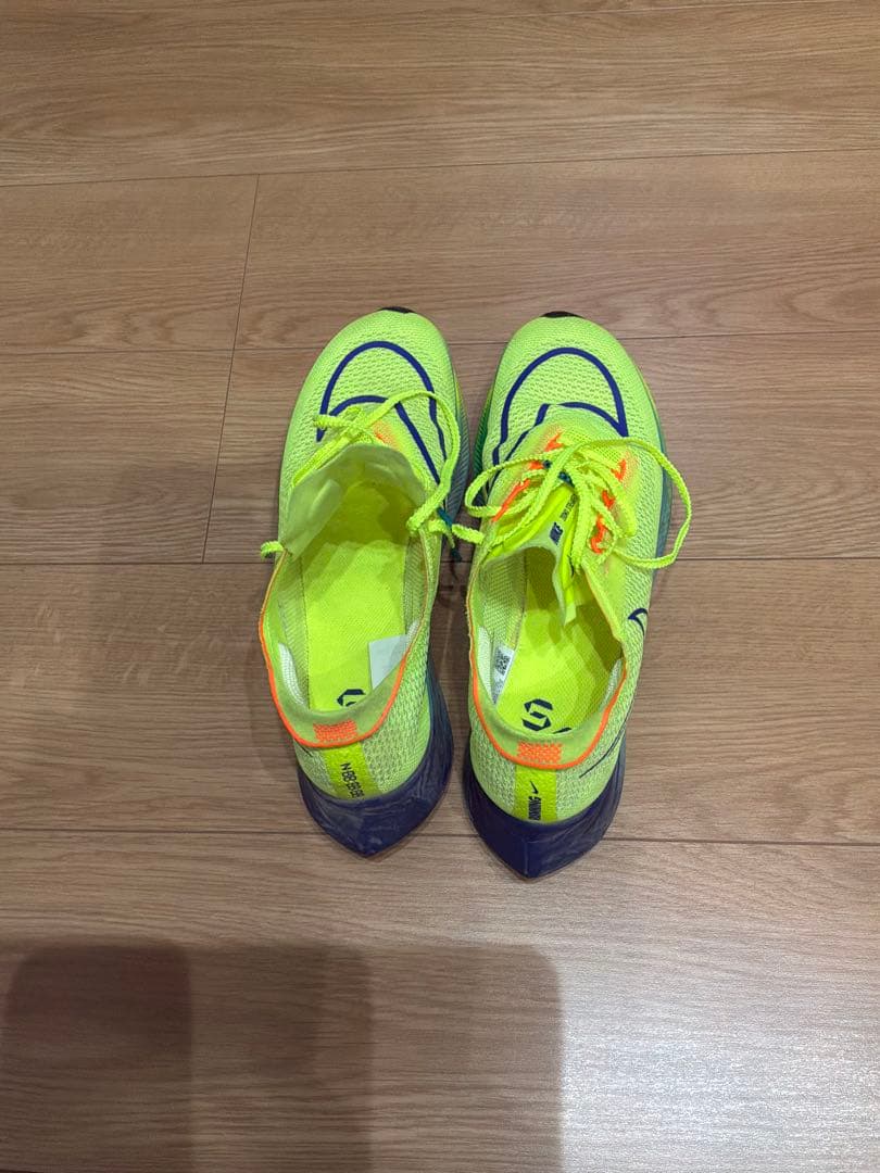 ナイキストリークフライ美品27、5 センチ