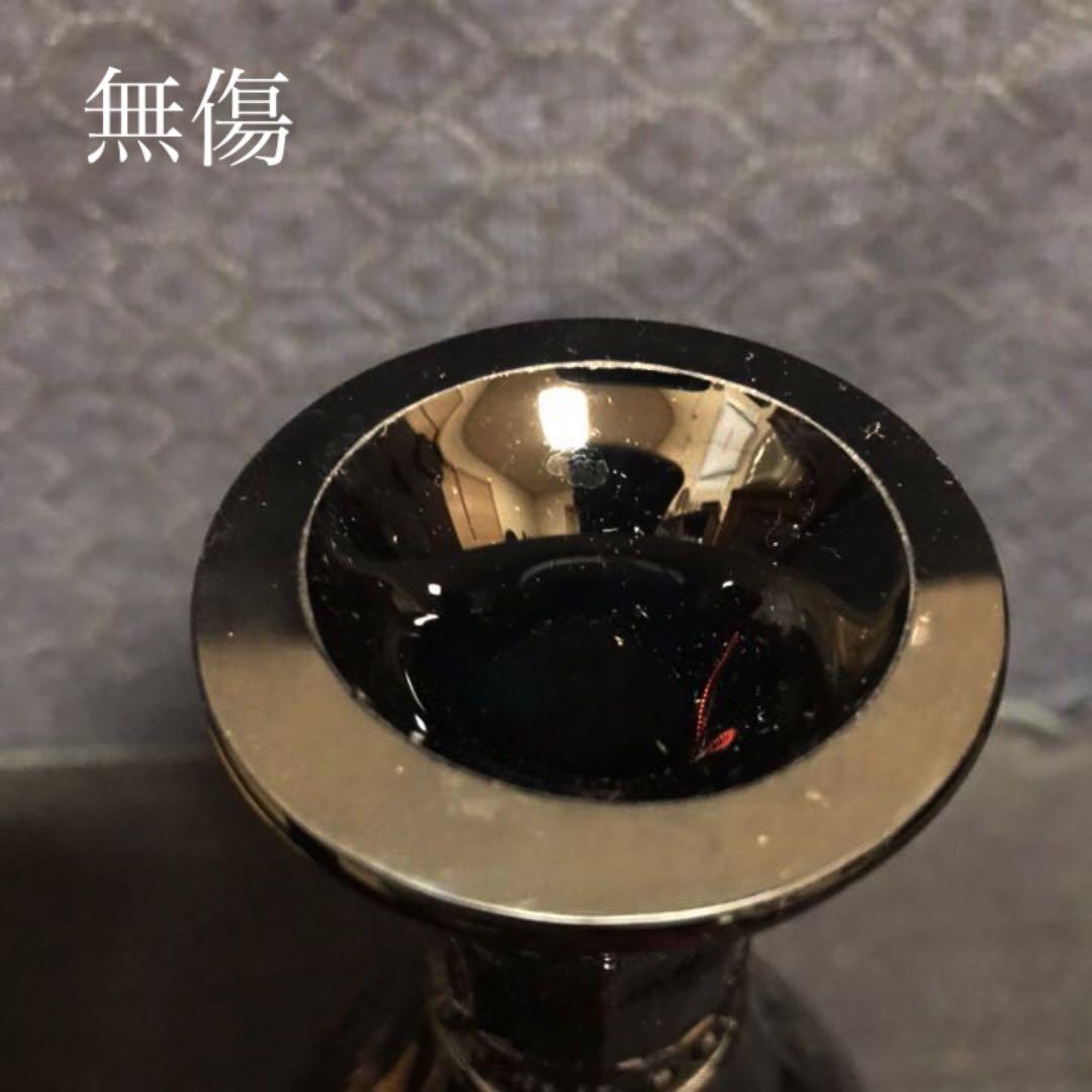 珍品　中国？　廃寺院より　黒ガラスの佛花器