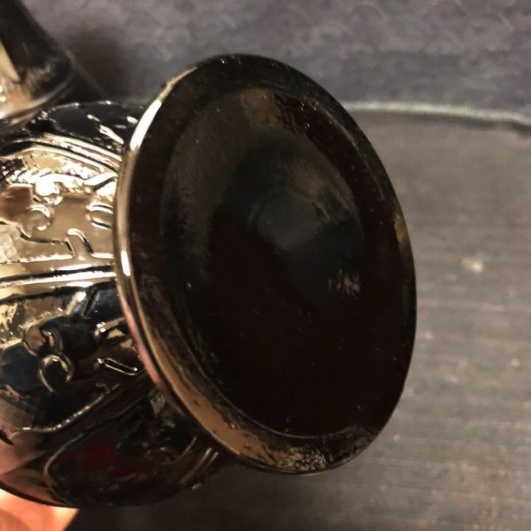 珍品　中国？　廃寺院より　黒ガラスの佛花器