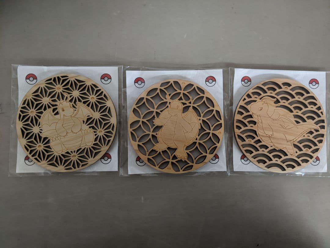 福井　限定　カイリュー 木製アート コースター 3種セット ポケモン　福井県