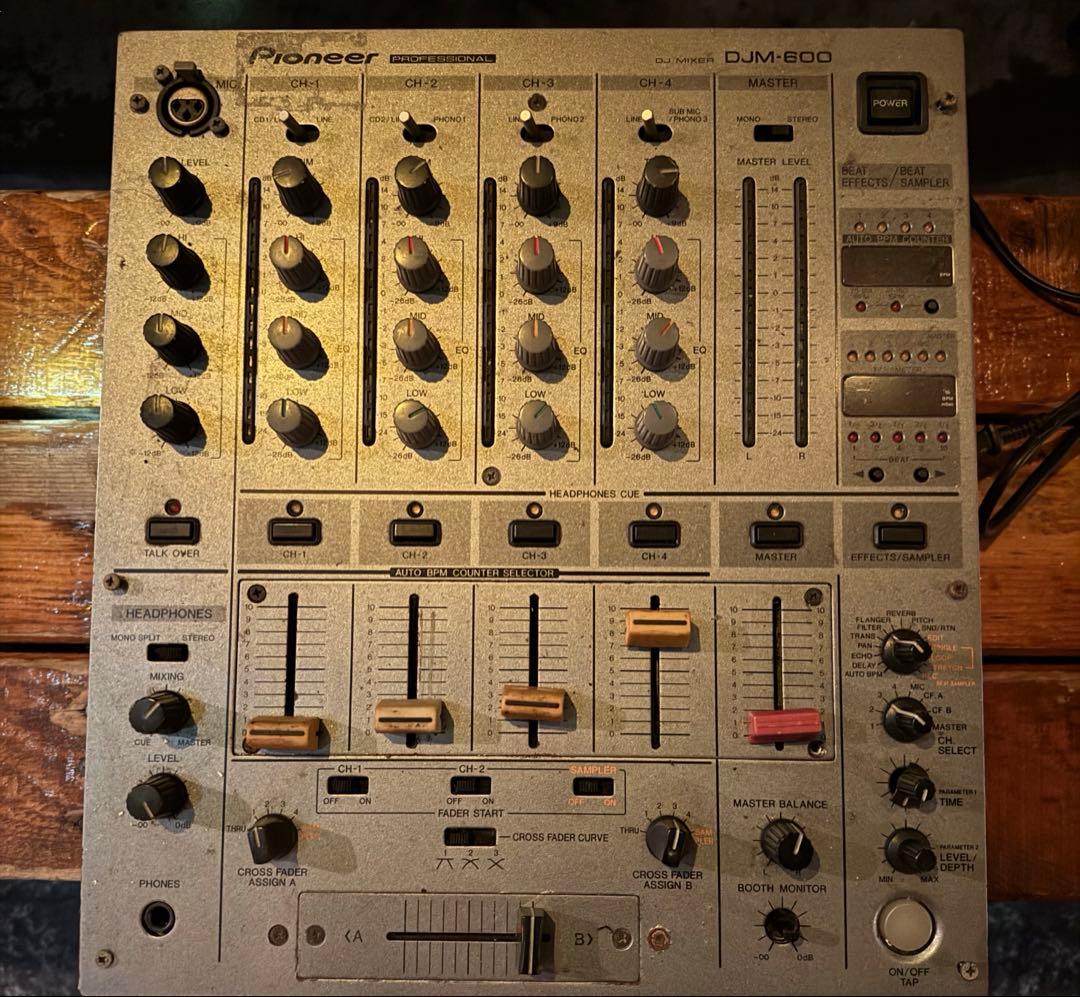 ジャンク品Pioneer DJM-600 DJミキサー